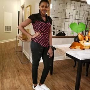 Meet your Posher, Bella